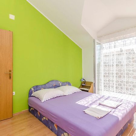 Apartments Mira I Водице Экстерьер фото