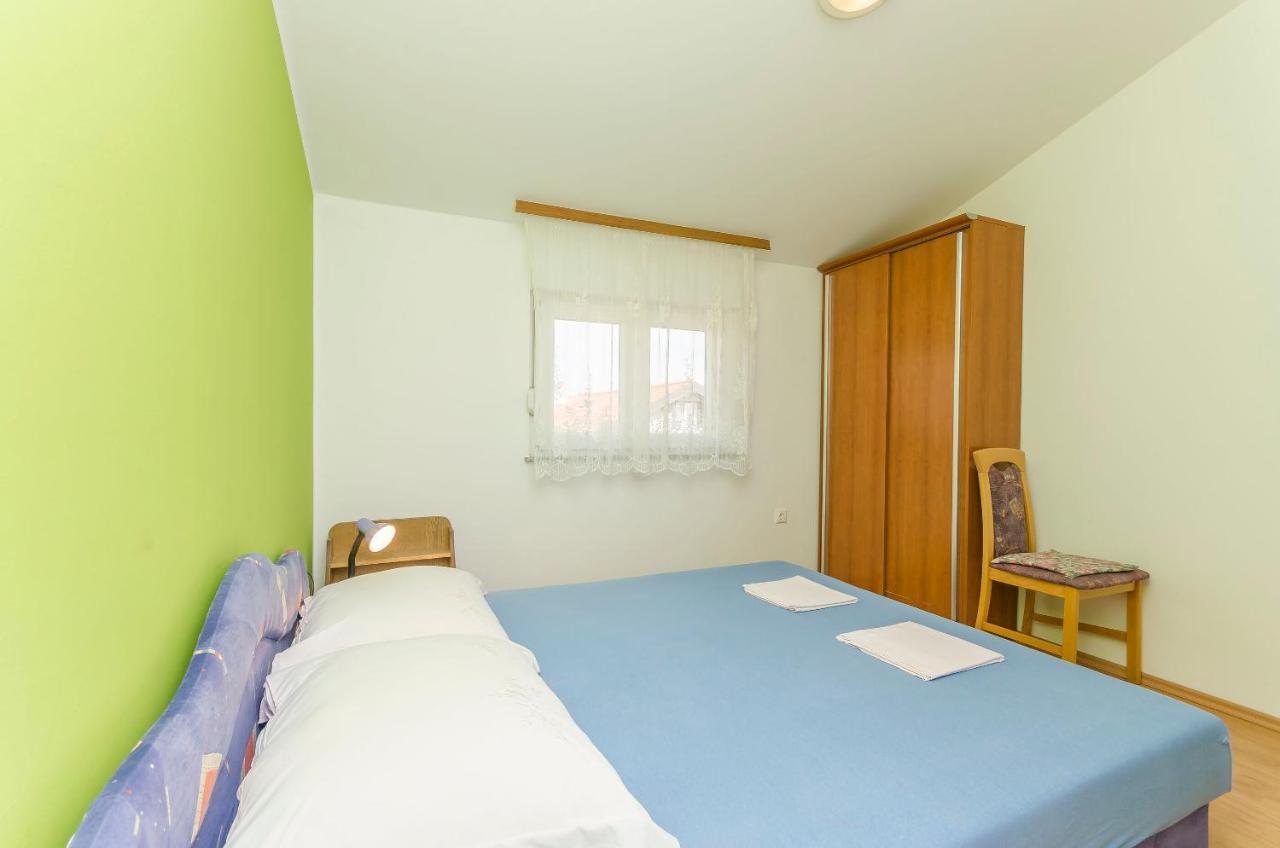 Apartments Mira I Водице Экстерьер фото