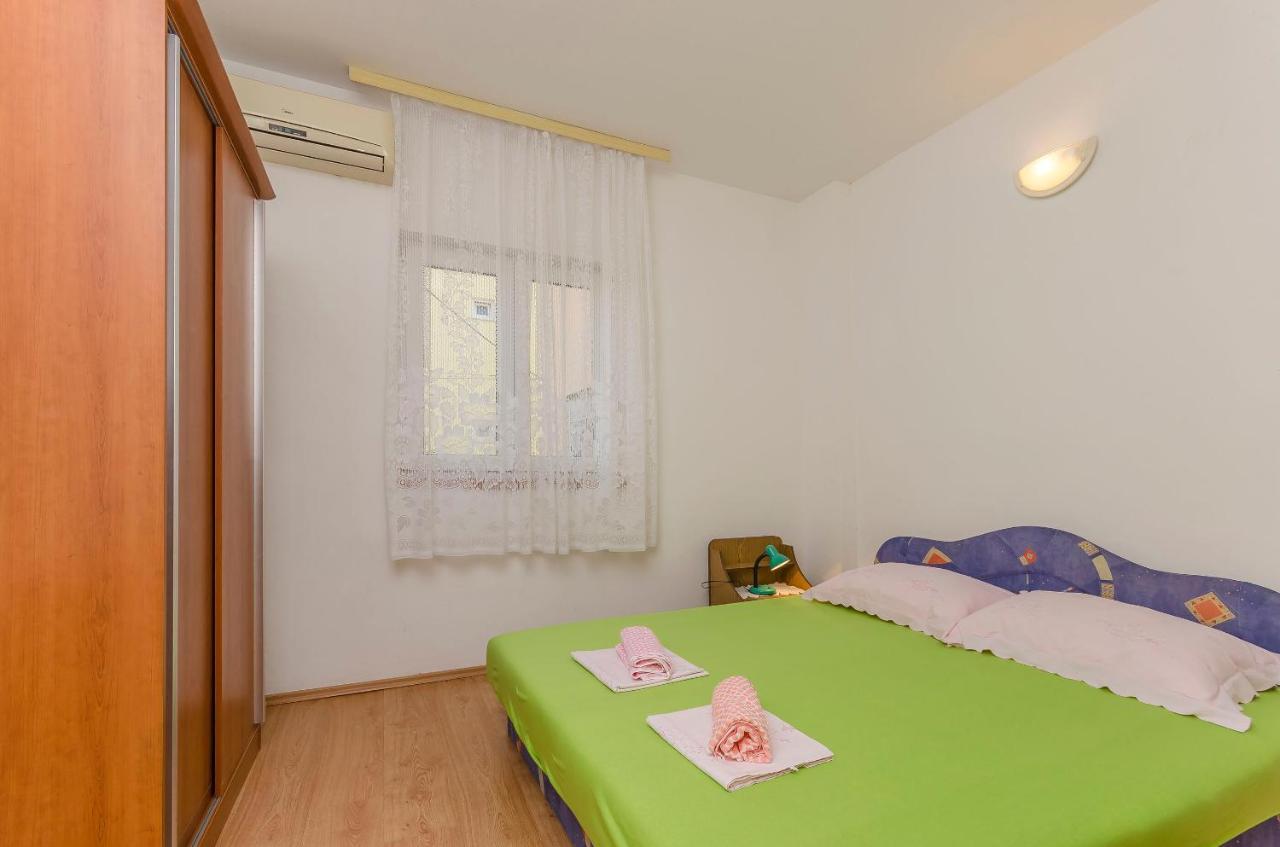 Apartments Mira I Водице Экстерьер фото