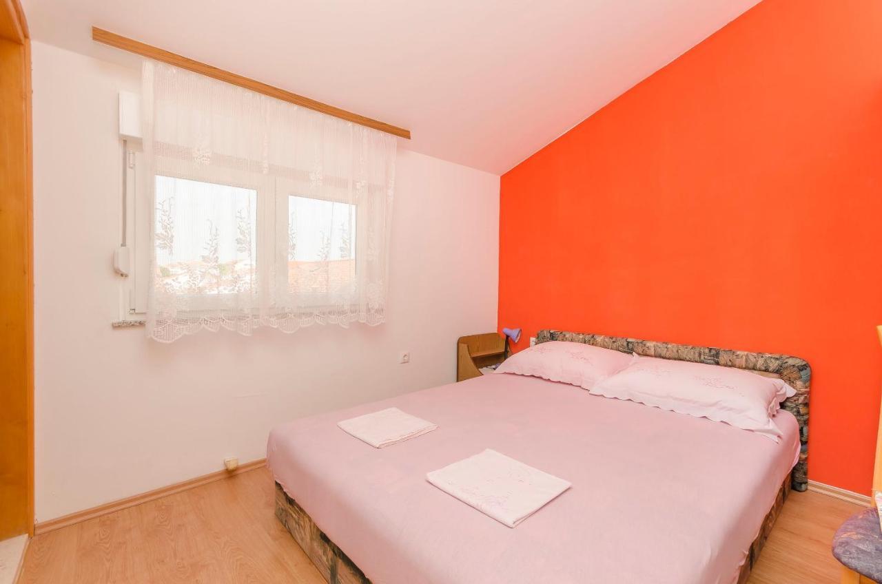Apartments Mira I Водице Экстерьер фото