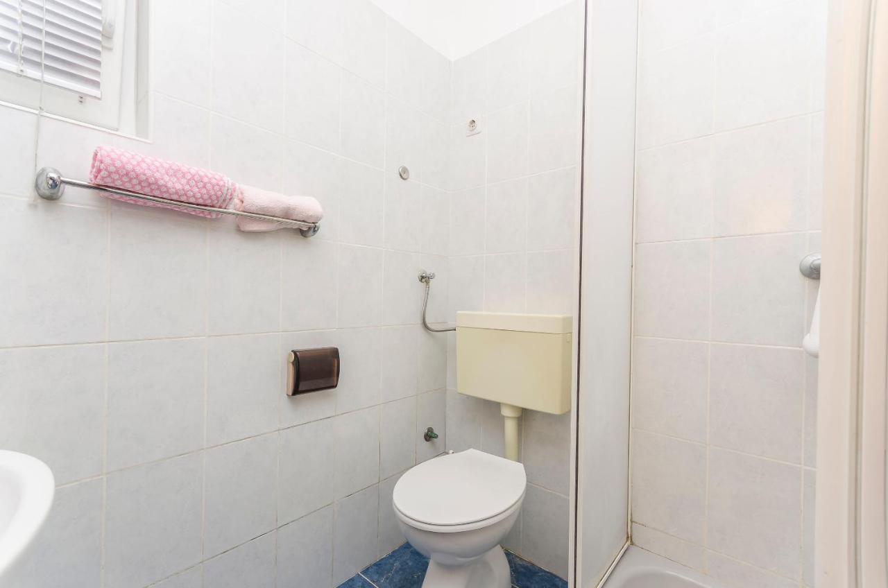 Apartments Mira I Водице Экстерьер фото